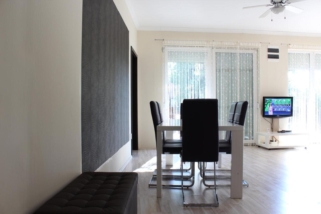 Medlin Apartman Apartment Siofok Luaran gambar